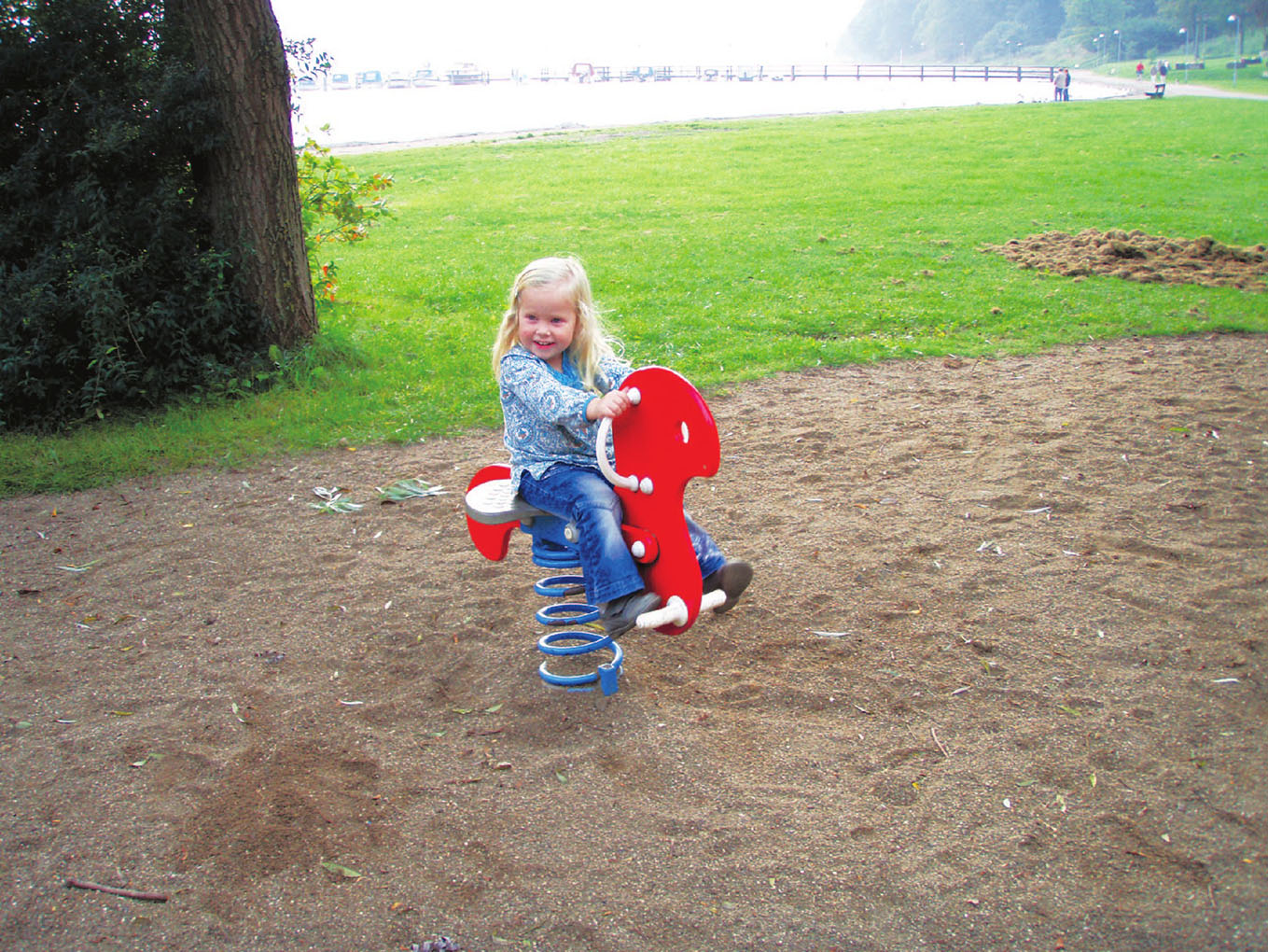 スプリング にわとり 教育 保育関係者向けサイトplayscape ボーネルンド