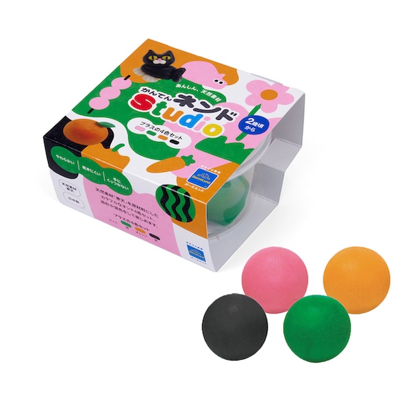 ����Ă�l���hStudio �v���X��4�F�Z�b�g